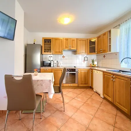 Meri Apartment *